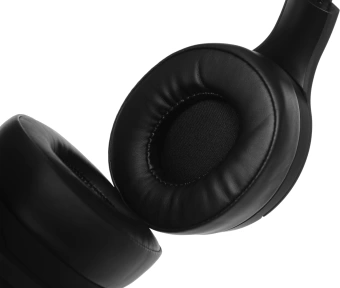 Гарнитура накладные Defender FreeMotion B690 черный беспроводные bluetooth накладные (63690)